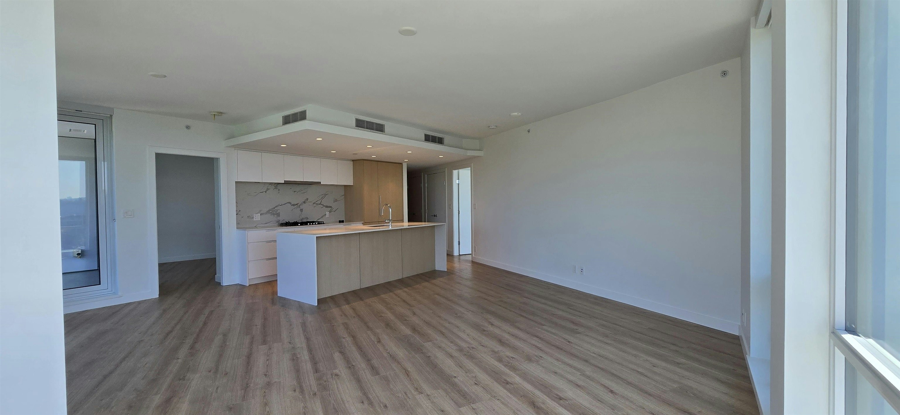 907-1500 Fern Street, North Vancouver, BC, V7J 0E6 - 6