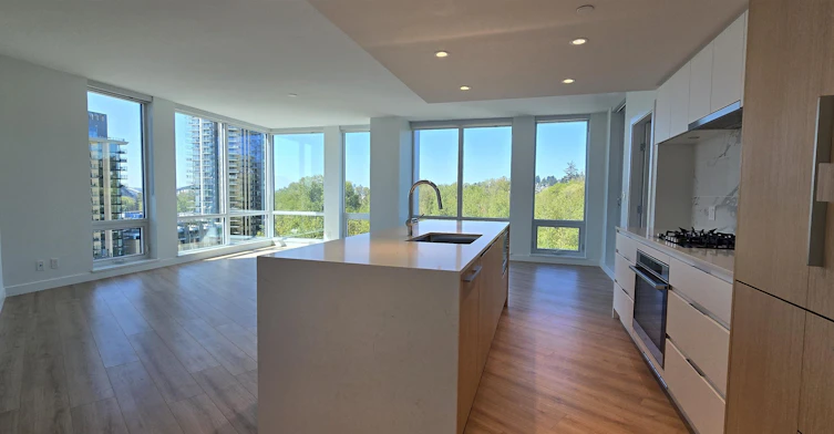 907-1500 Fern Street, North Vancouver, BC, V7J 0E6 - 4