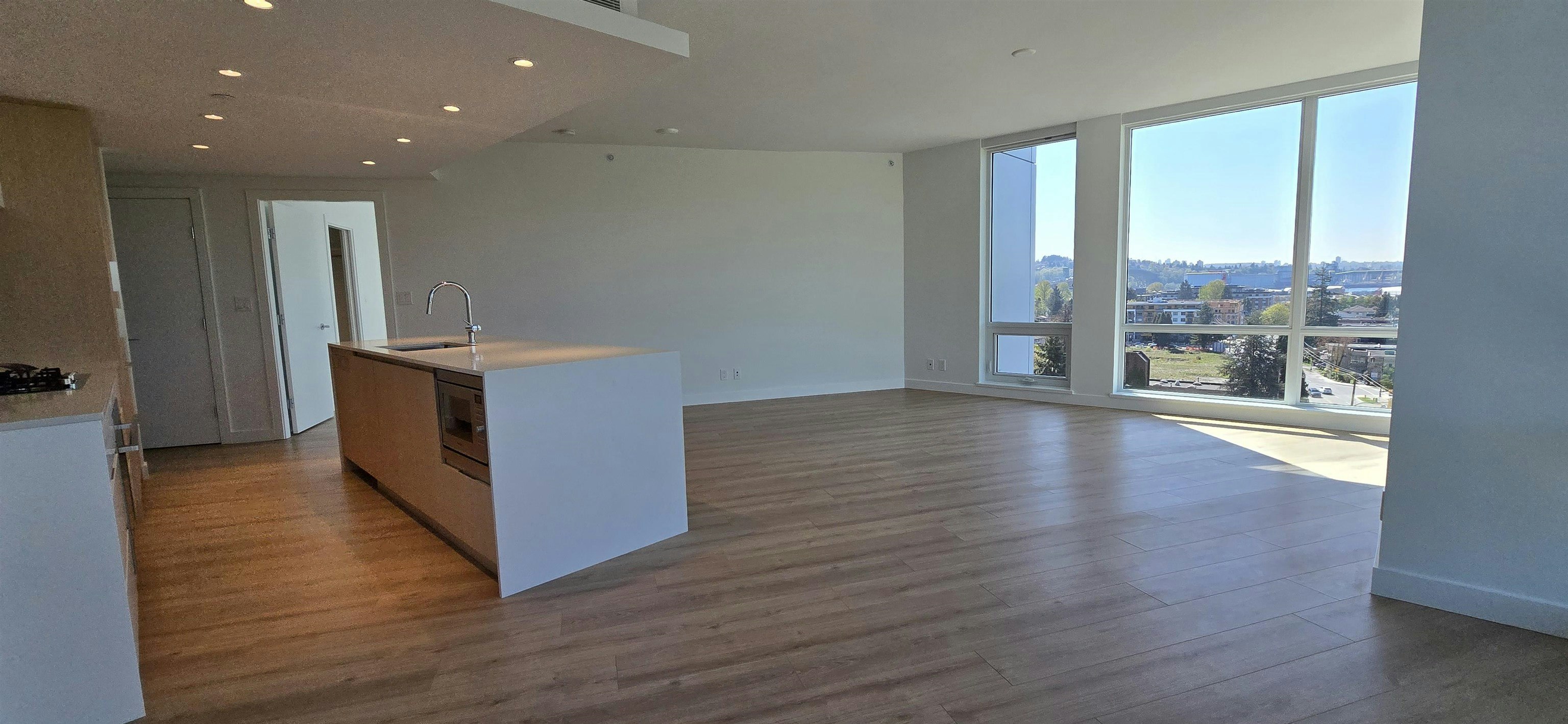 907-1500 Fern Street, North Vancouver, BC, V7J 0E6 - 8
