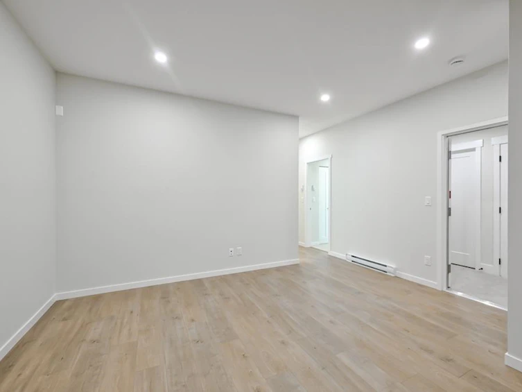 1527 Dayton Street, Coquitlam, BC, V3E 0L2 - 26