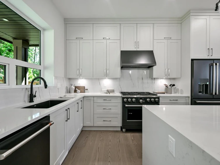 1527 Dayton Street, Coquitlam, BC, V3E 0L2 - 5