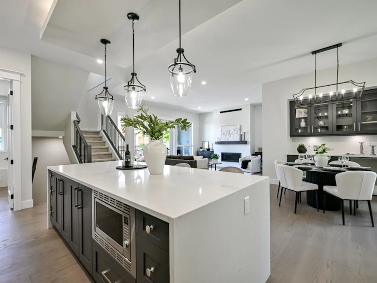 1527 Dayton Street, Coquitlam, BC, V3E 0L2 - 6