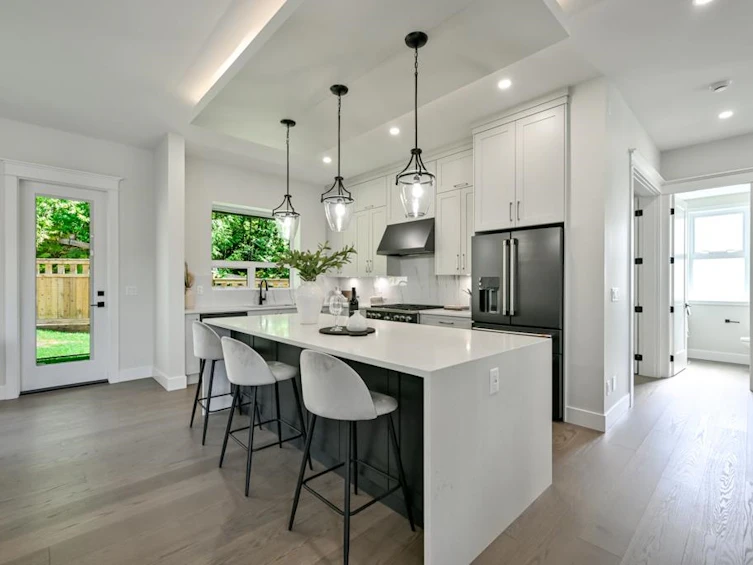 1527 Dayton Street, Coquitlam, BC, V3E 0L2 - 3