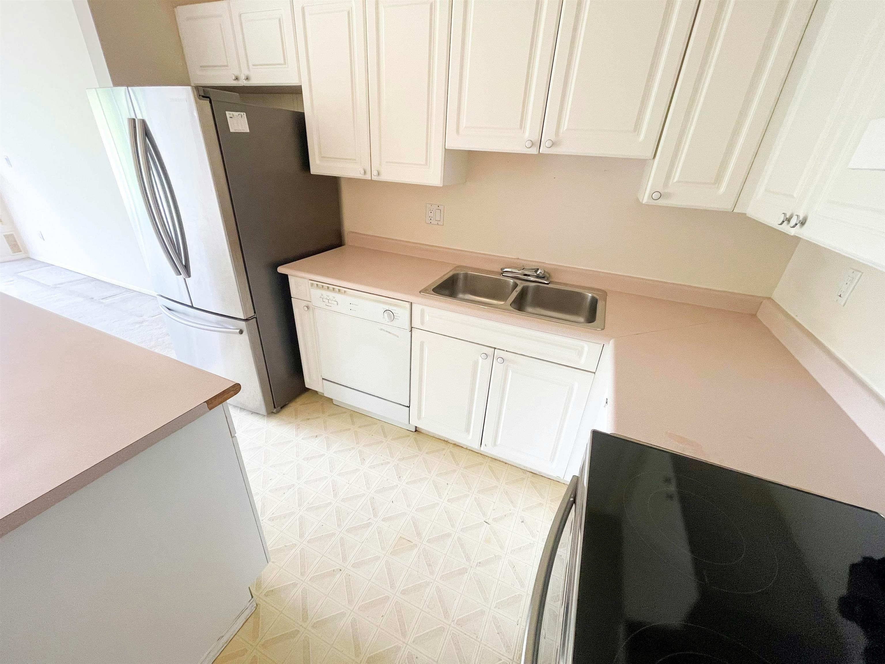 401-14885 100 Avenue - 4