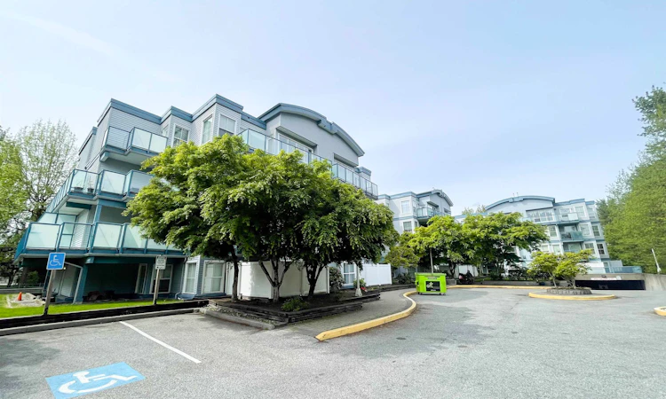 401-14885 100 Avenue