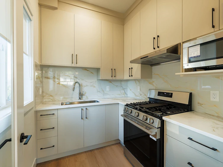 102-11313 137 Street, Surrey, BC, V3R 2J2 - 16