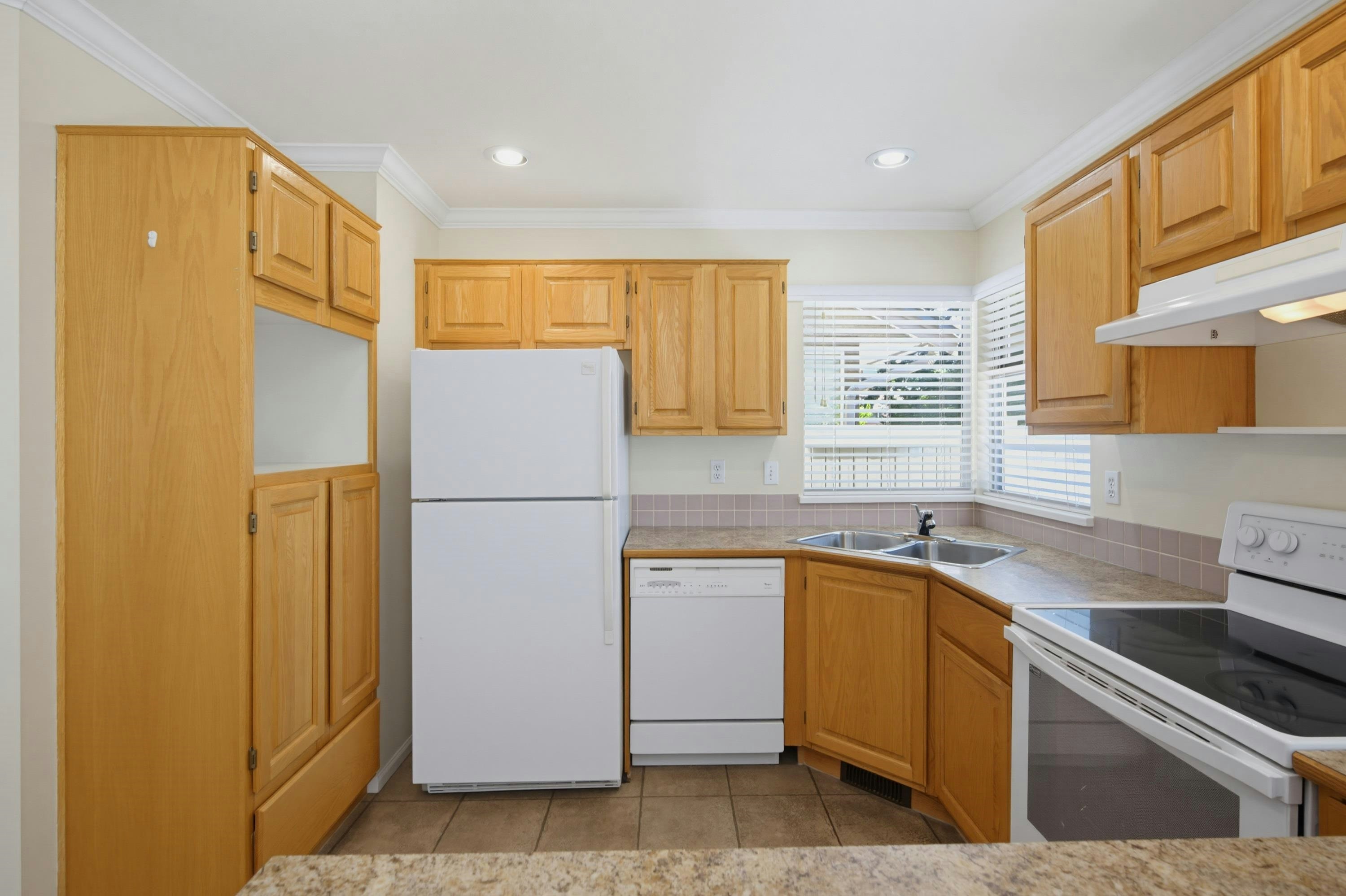 107-15988 83 Avenue, Surrey, BC, V4N 0P9 - 13