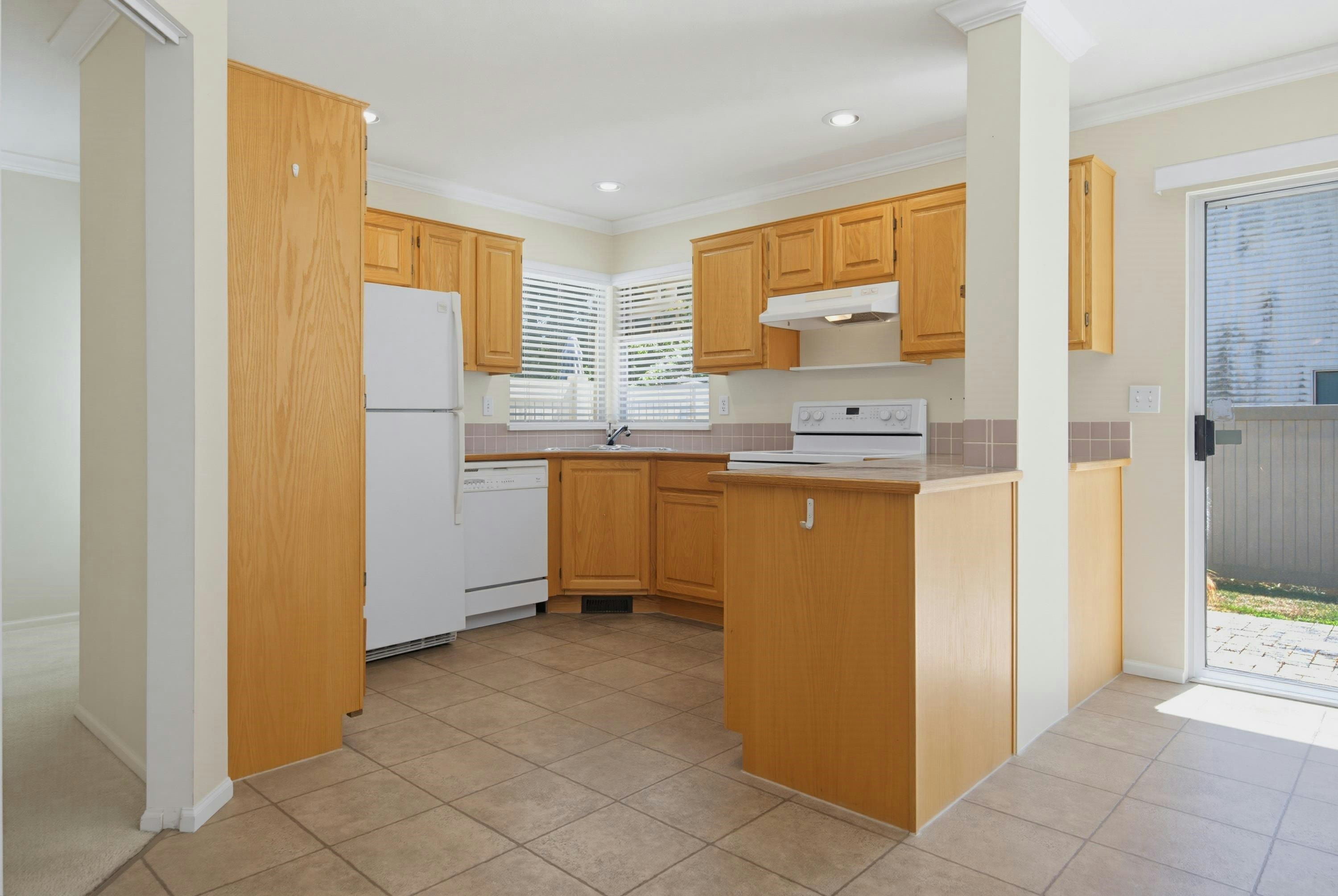 107-15988 83 Avenue, Surrey, BC, V4N 0P9 - 11