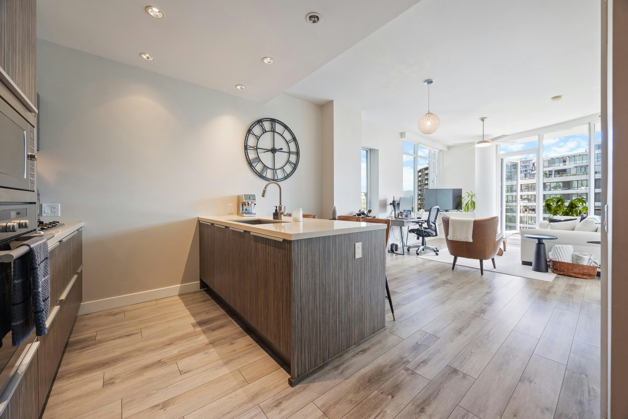 806-1633 Ontario Street, Vancouver, BC, V5Y 0C2 - 4