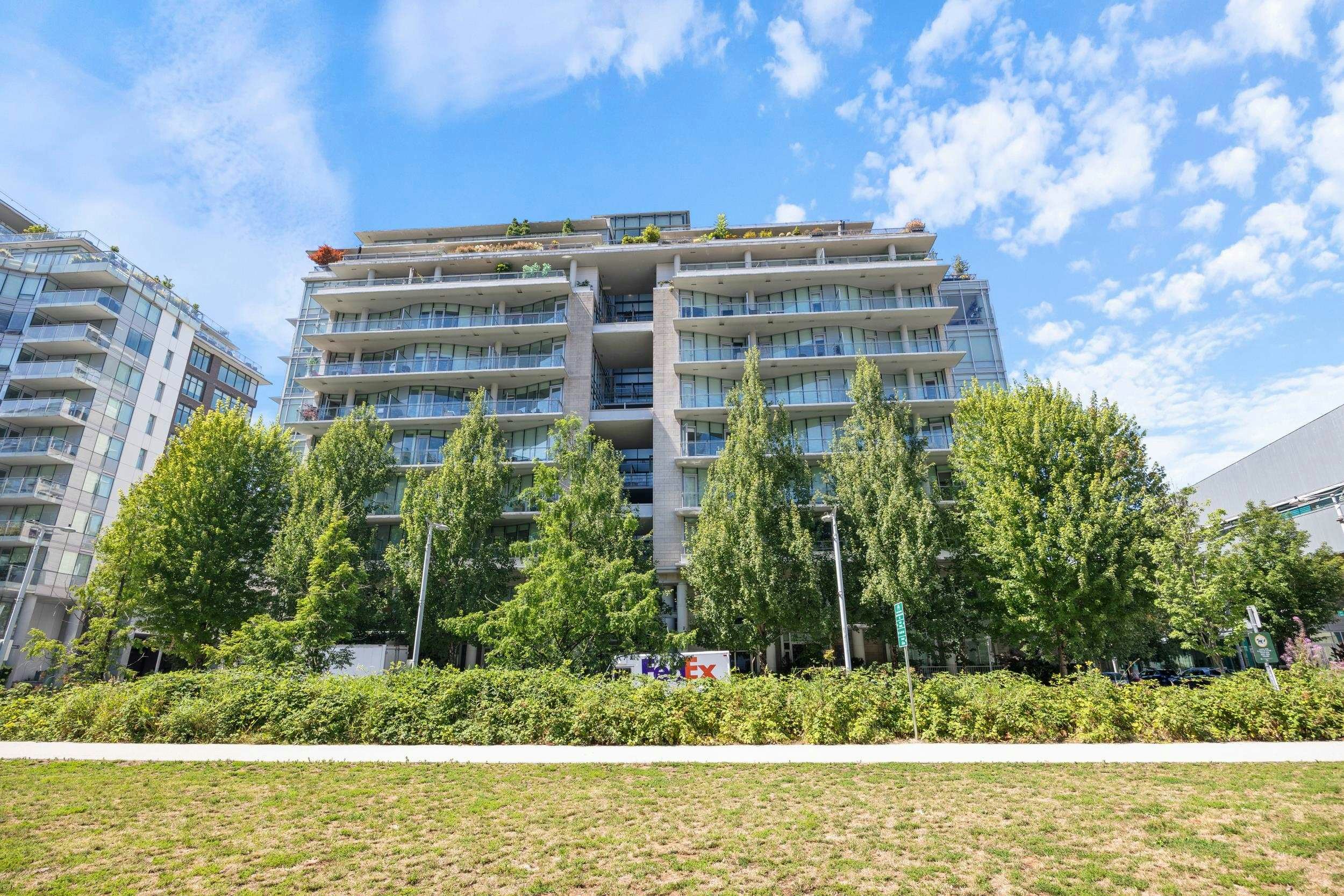806-1633 Ontario Street - 2