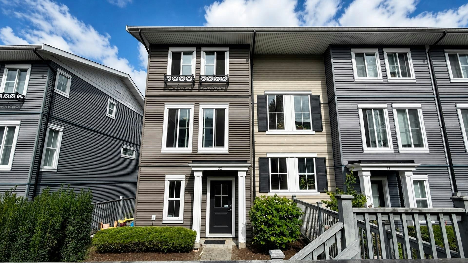 32-10735 84 Avenue, Delta, BC, V4C 0C7