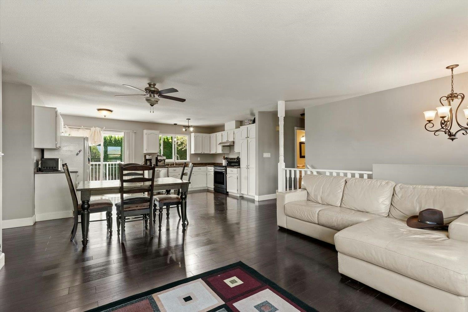 5633 Kathleen Drive, Chilliwack, BC, V2R 3C4 - 8