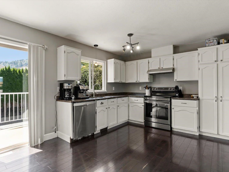 5633 Kathleen Drive, Chilliwack, BC, V2R 3C4 - 7