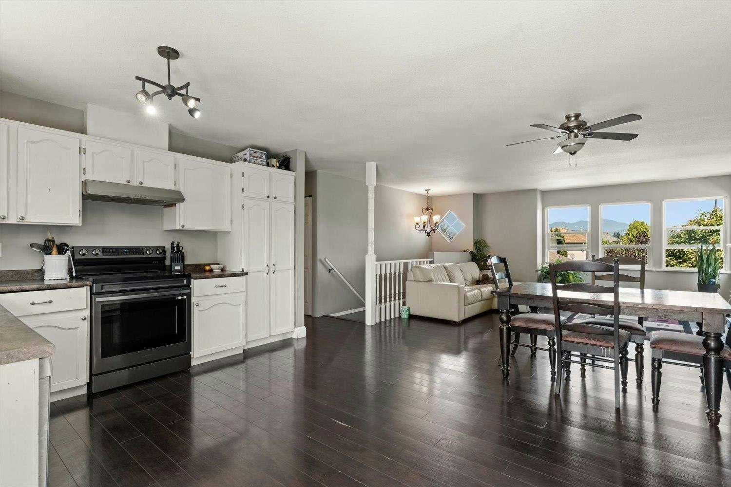 5633 Kathleen Drive - 3