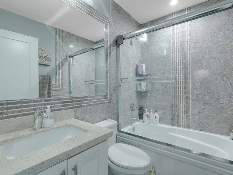 17-6971 122 Street, Surrey, BC, V3W 1B6 - 17