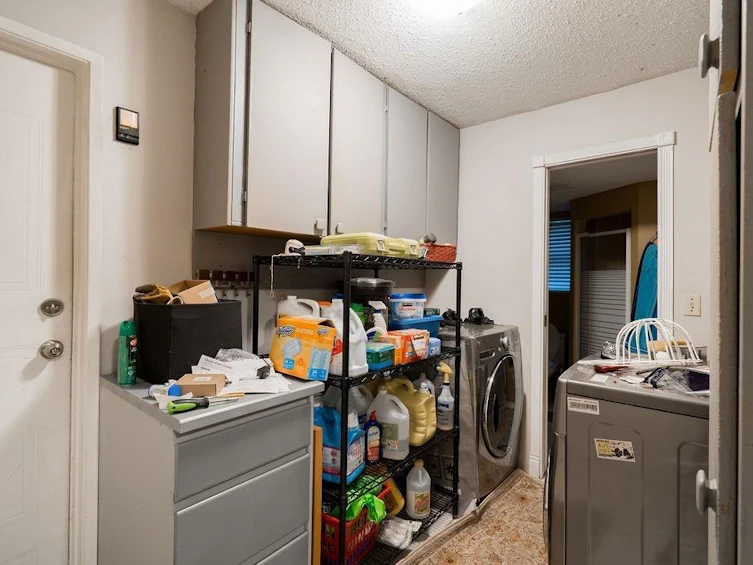 2525 Norcrest Court, Burnaby, BC, V3J 1C7 - 34