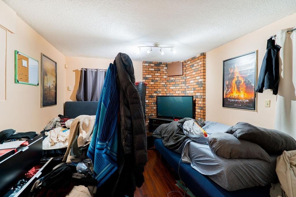 2525 Norcrest Court, Burnaby, BC, V3J 1C7 - 15