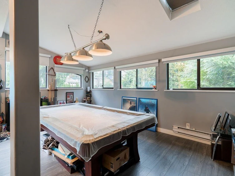 2525 Norcrest Court, Burnaby, BC, V3J 1C7 - 24
