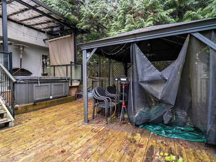 2525 Norcrest Court, Burnaby, BC, V3J 1C7 - 35