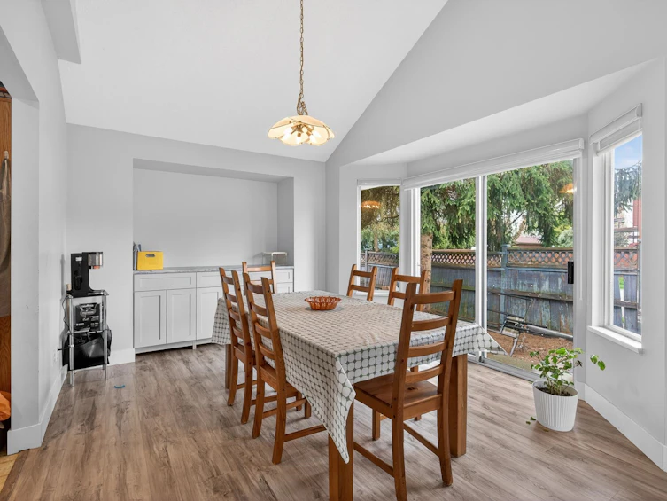 14610 87 Avenue, Surrey, BC, V3S 6R2 - 9