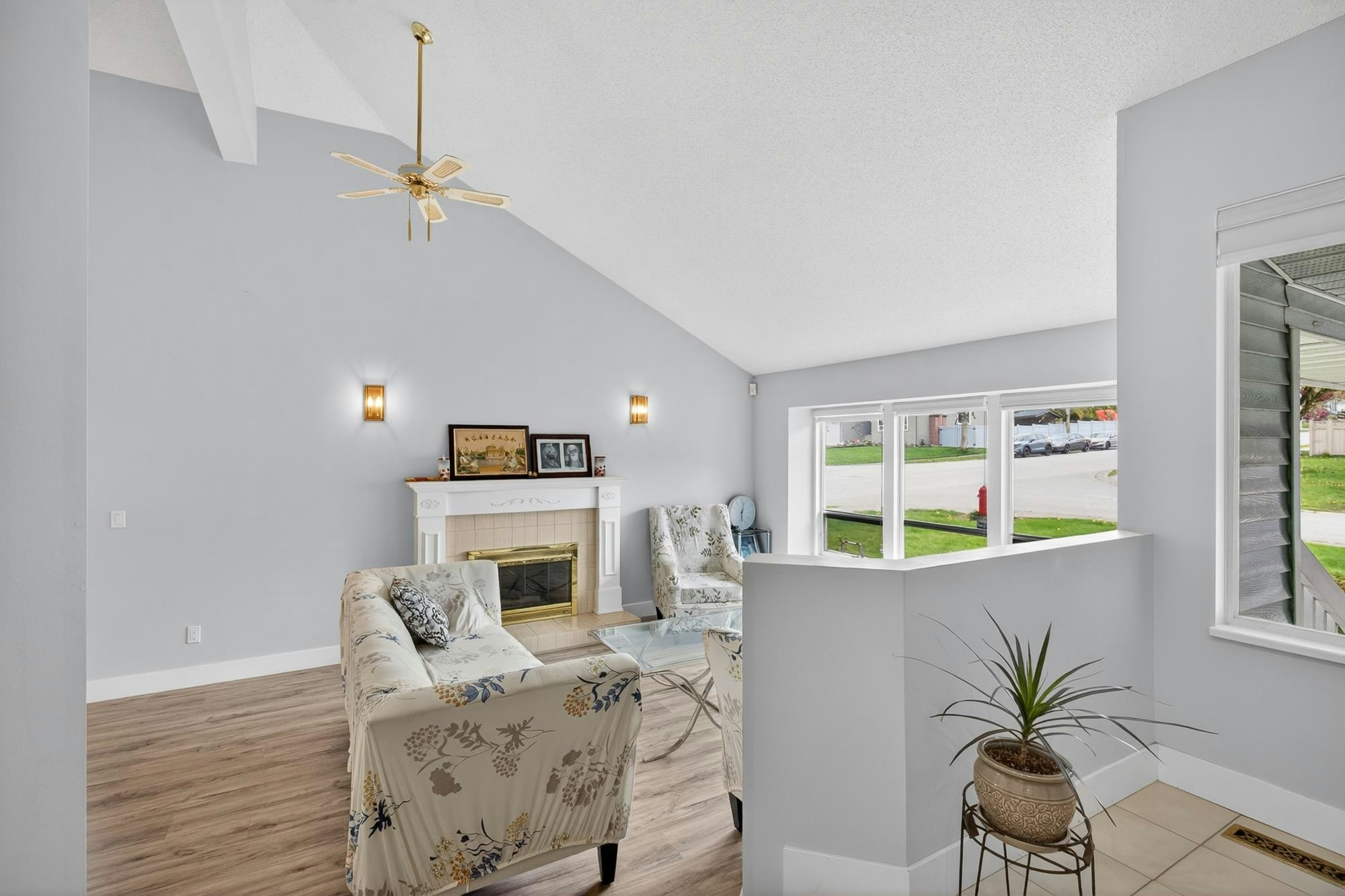 14610 87 Avenue, Surrey, BC, V3S 6R2 - 8