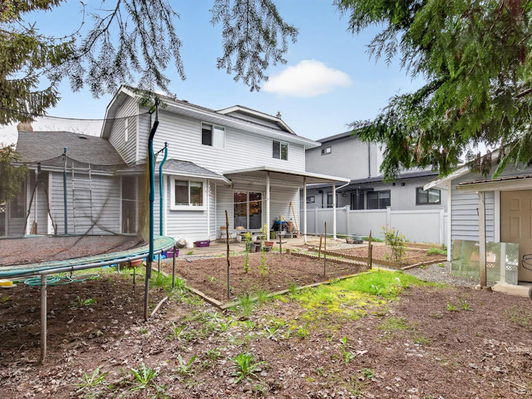 14610 87 Avenue, Surrey, BC, V3S 6R2 - 35