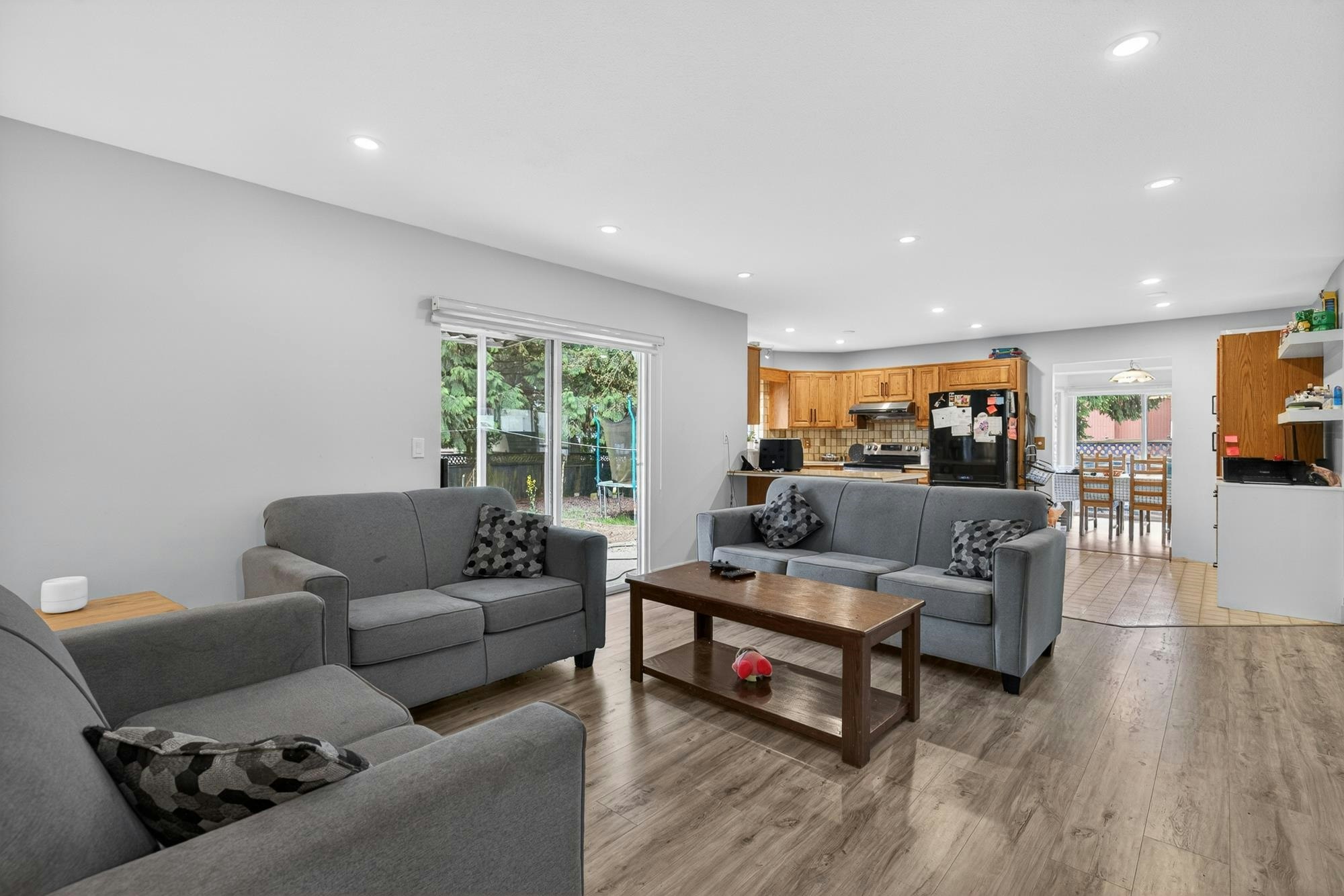 14610 87 Avenue, Surrey, BC, V3S 6R2 - 14