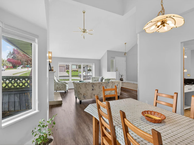 14610 87 Avenue, Surrey, BC, V3S 6R2 - 11