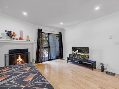 201-10560 154 Street - 4