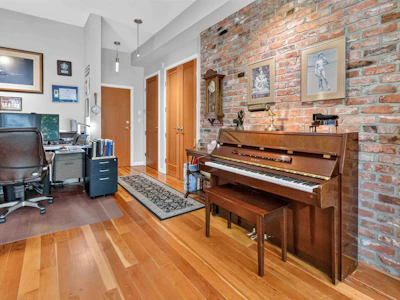 210-240 Salter Street - 5