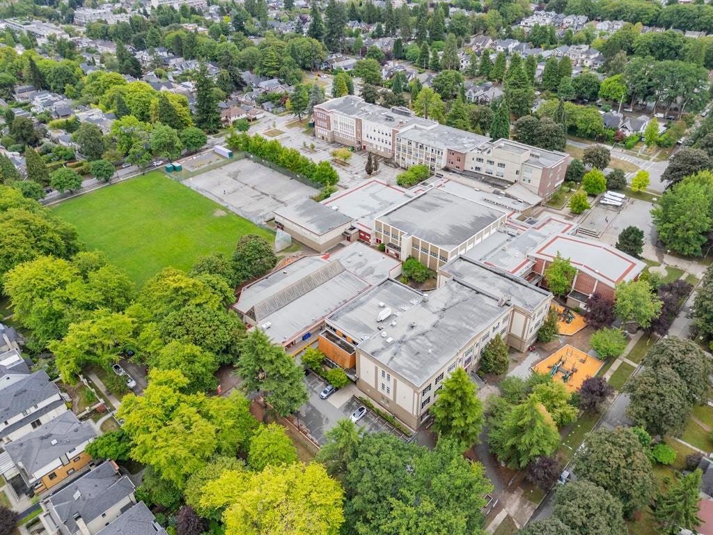 4077 W 13th Avenue, Vancouver, BC, V6R 2T3 - 38