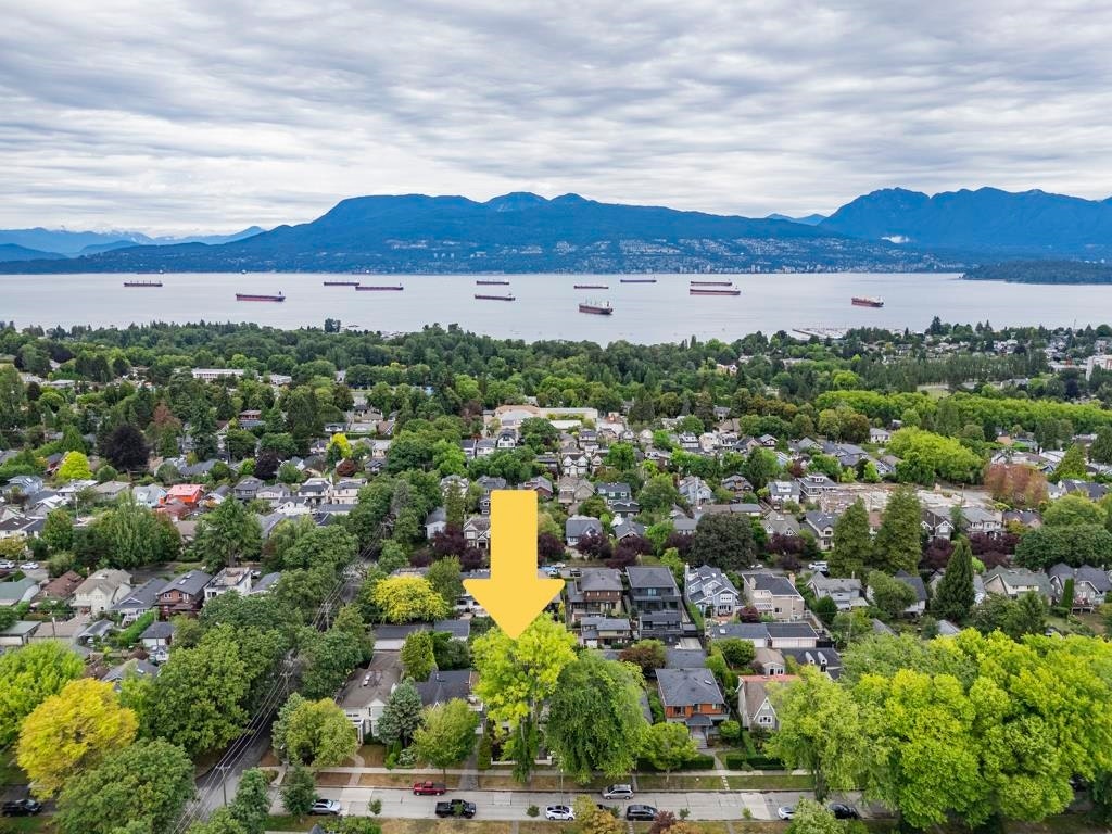 4077 W 13th Avenue, Vancouver, BC, V6R 2T3 - 39