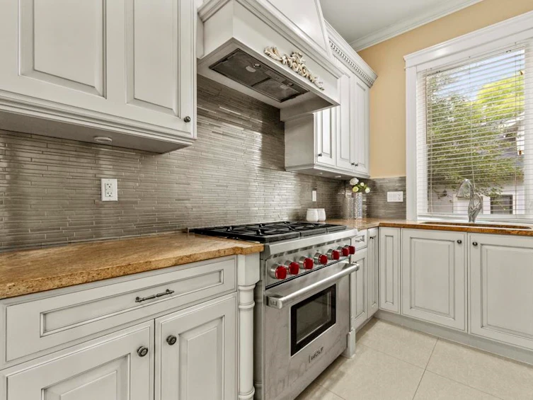 4077 W 13th Avenue, Vancouver, BC, V6R 2T3 - 12