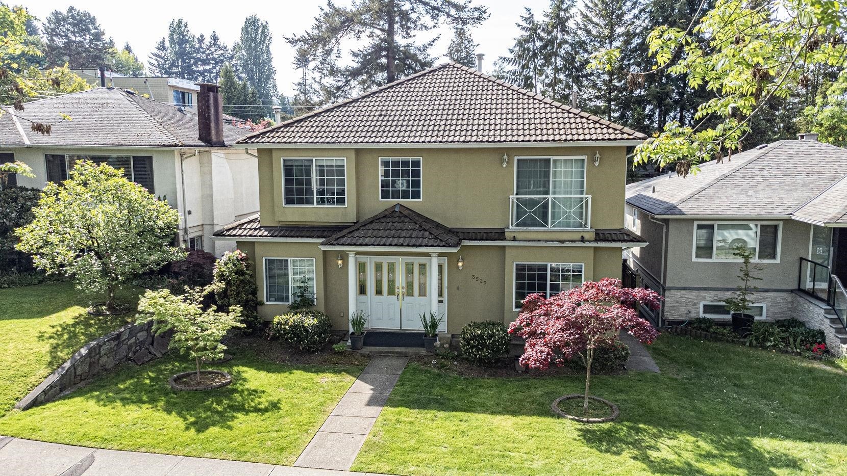 3529 Gladstone Street, Vancouver, BC, V5N 4Y8
