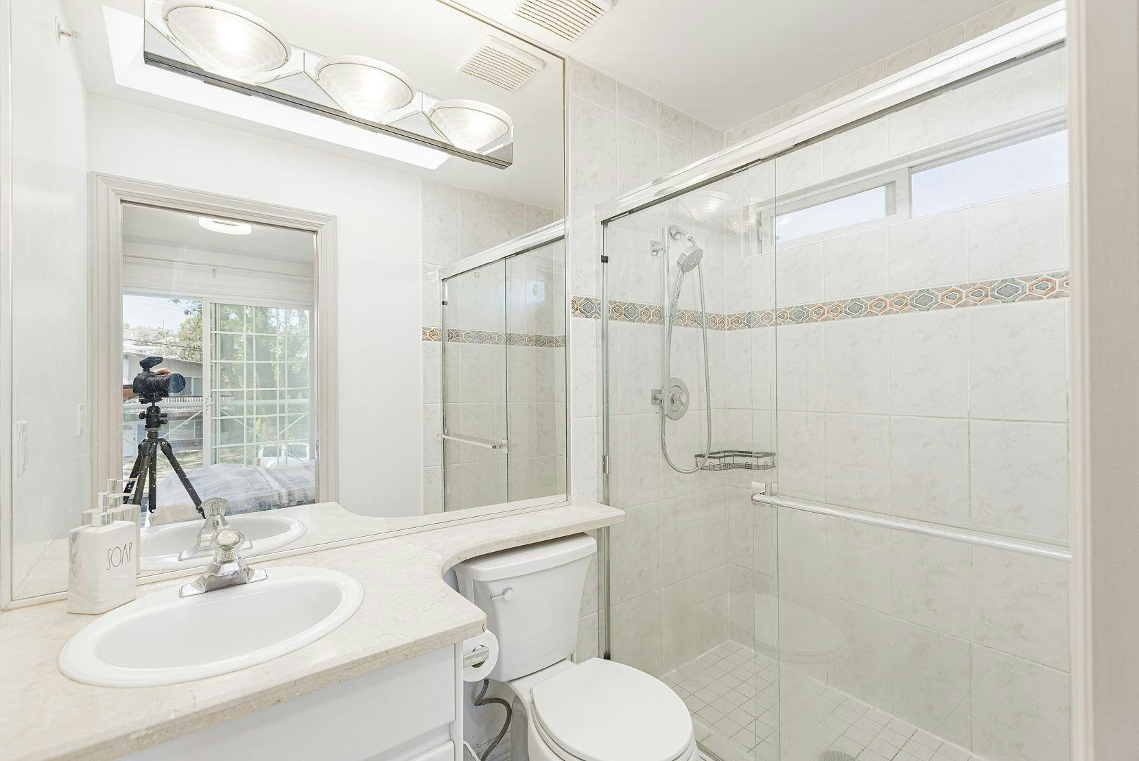 3529 Gladstone Street, Vancouver, BC, V5N 4Y8 - 9