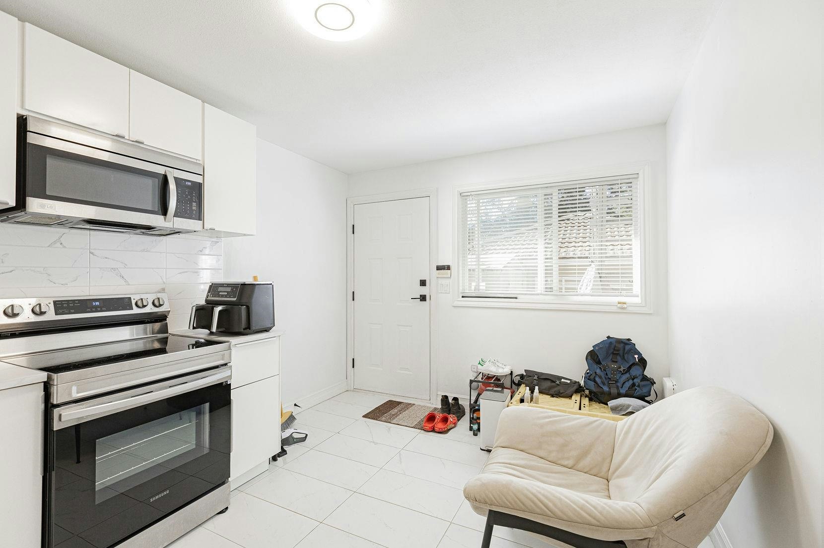 3529 Gladstone Street, Vancouver, BC, V5N 4Y8 - 13