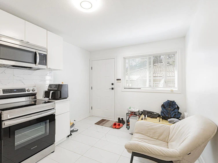 3529 Gladstone Street, Vancouver, BC, V5N 4Y8 - 13