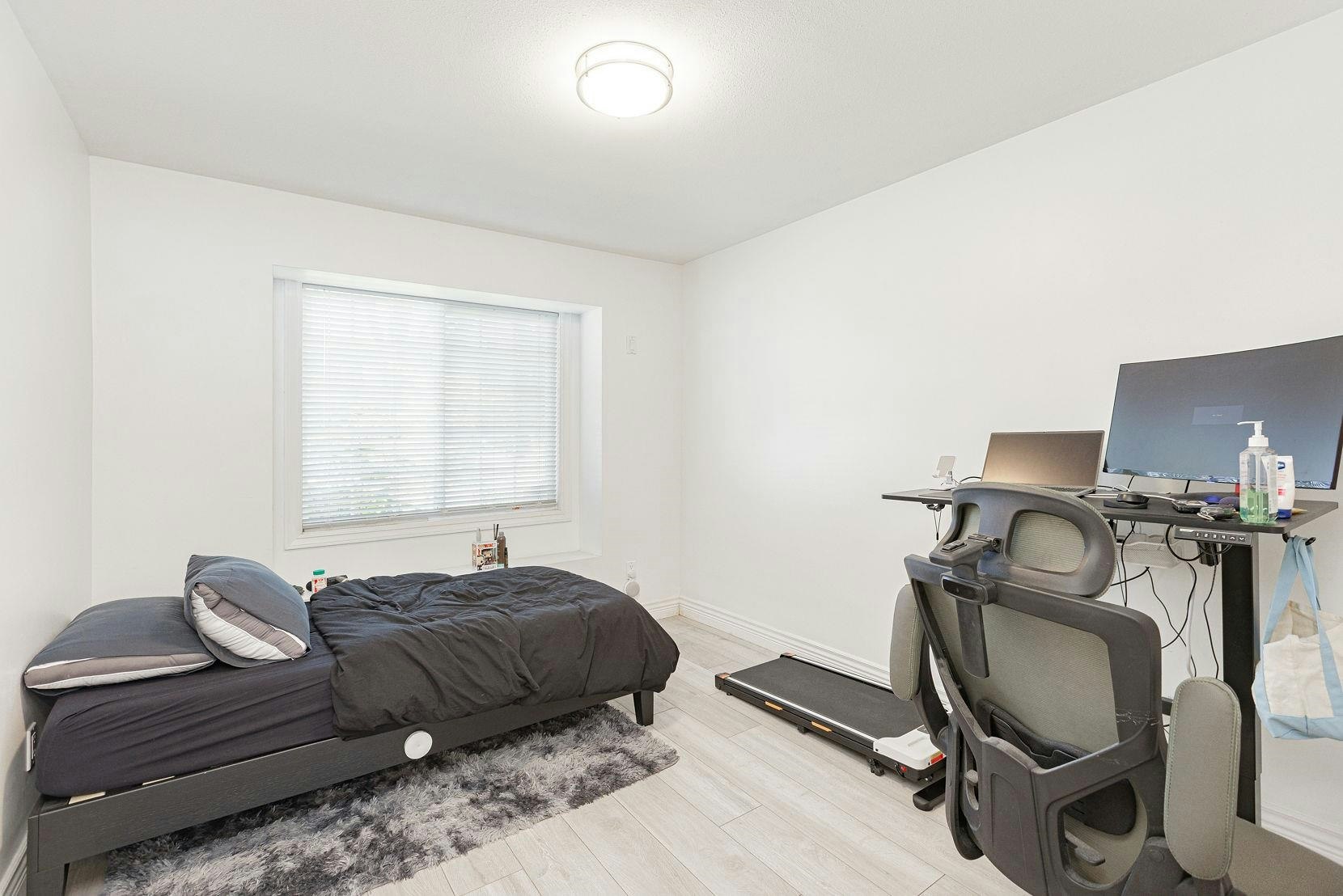 3529 Gladstone Street, Vancouver, BC, V5N 4Y8 - 16