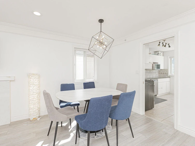 3529 Gladstone Street, Vancouver, BC, V5N 4Y8 - 3