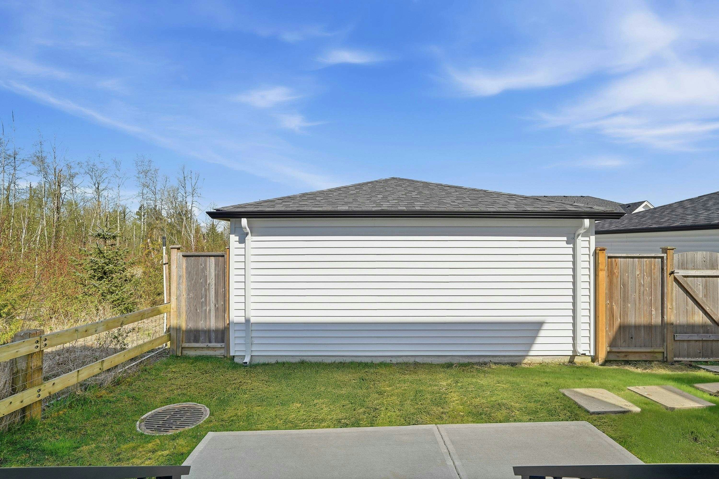 19619 75 Avenue, Langley, BC, V2Y 3R9 - 38