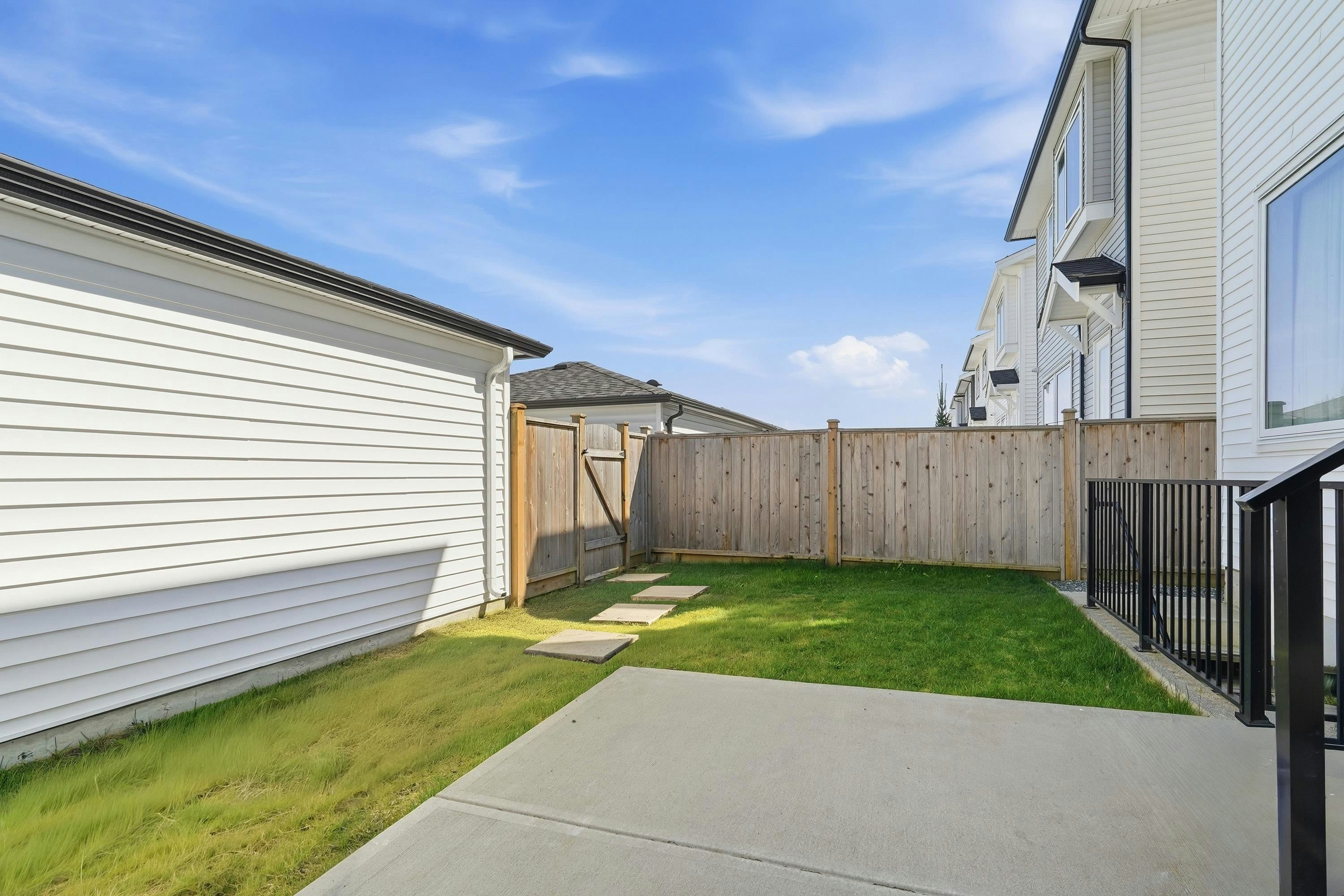 19619 75 Avenue, Langley, BC, V2Y 3R9 - 39