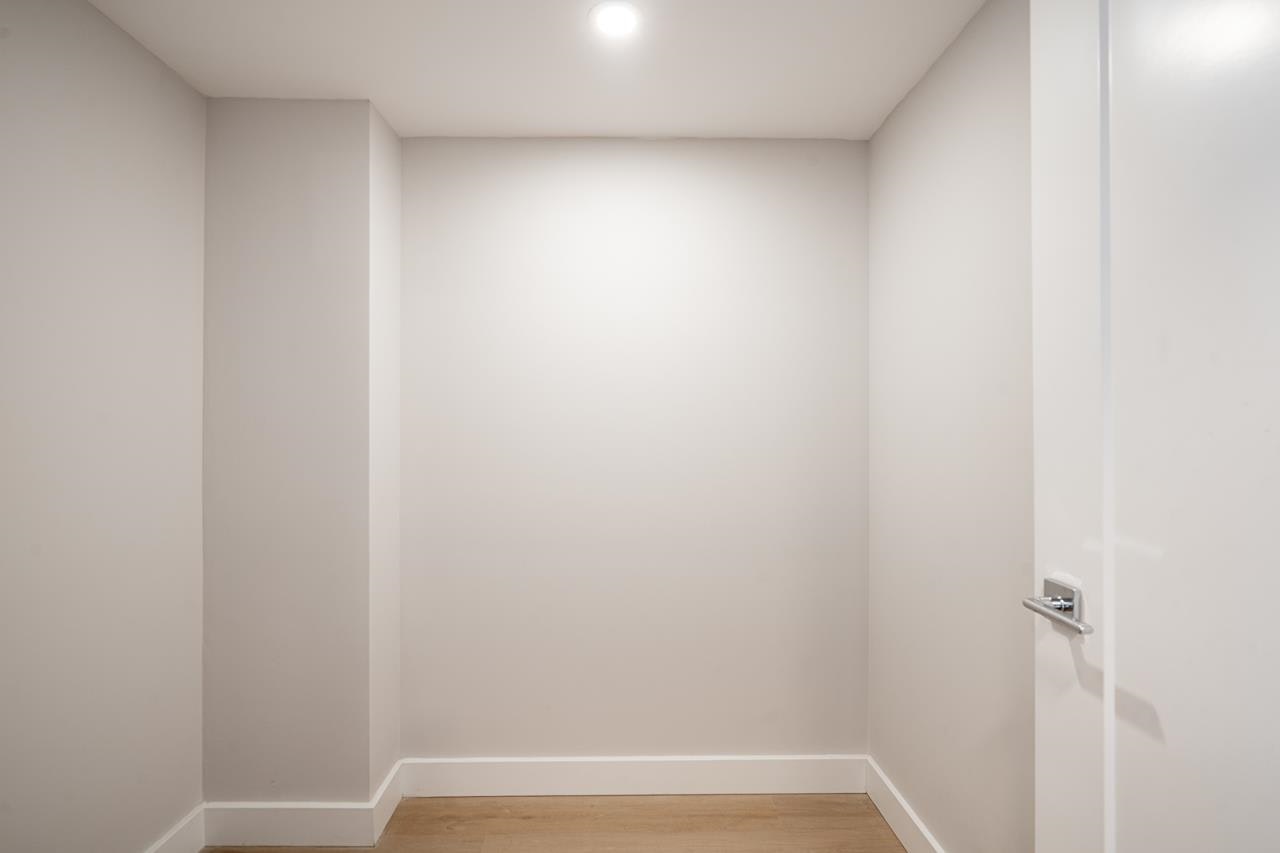 304-3050 Kingsway, Vancouver, BC, V5R 5J7 - 9