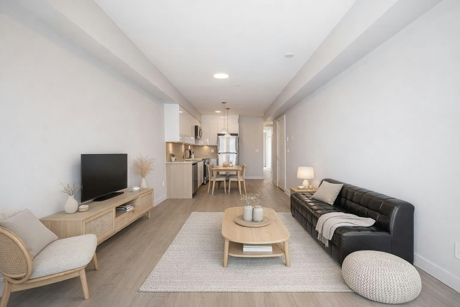 304-3050 Kingsway - 2
