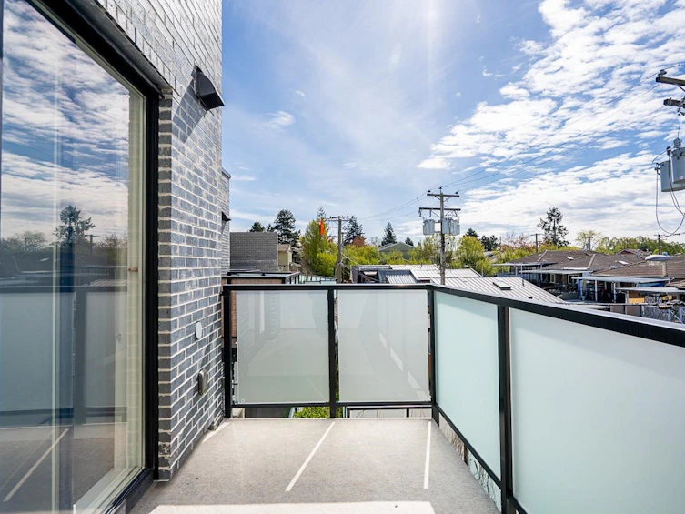 304-3050 Kingsway, Vancouver, BC, V5R 5J7 - 17