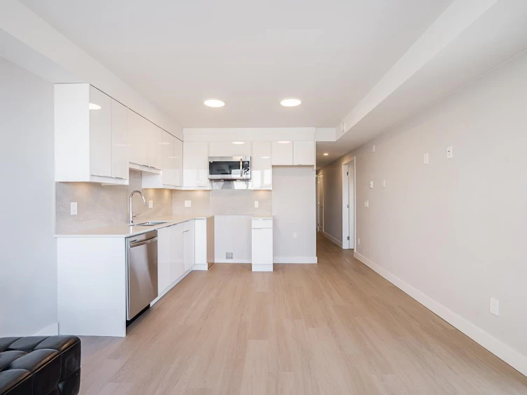 307-3050 Kingsway, Vancouver, BC, V5R 5J7 - 16