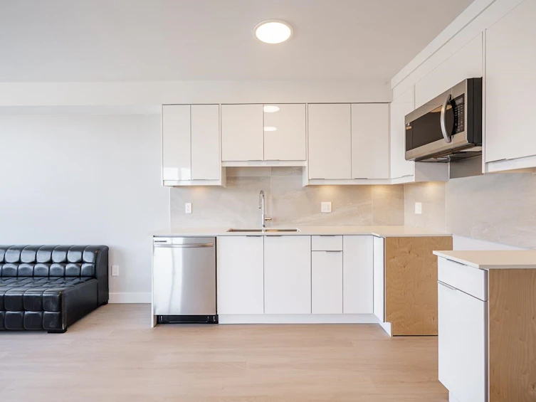 307-3050 Kingsway, Vancouver, BC, V5R 5J7 - 14