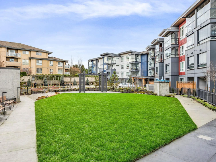 325-13788 76 Avenue, Surrey, BC, V3W 3V9 - 16