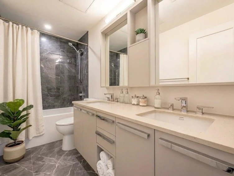 325-13788 76 Avenue, Surrey, BC, V3W 3V9 - 9