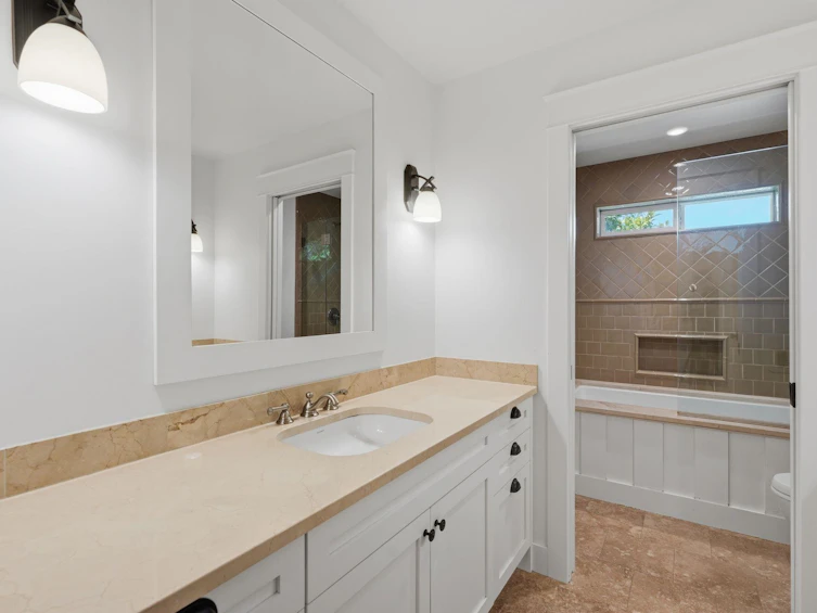 5116 1a Avenue, Delta, BC, V4M 1C1 - 21