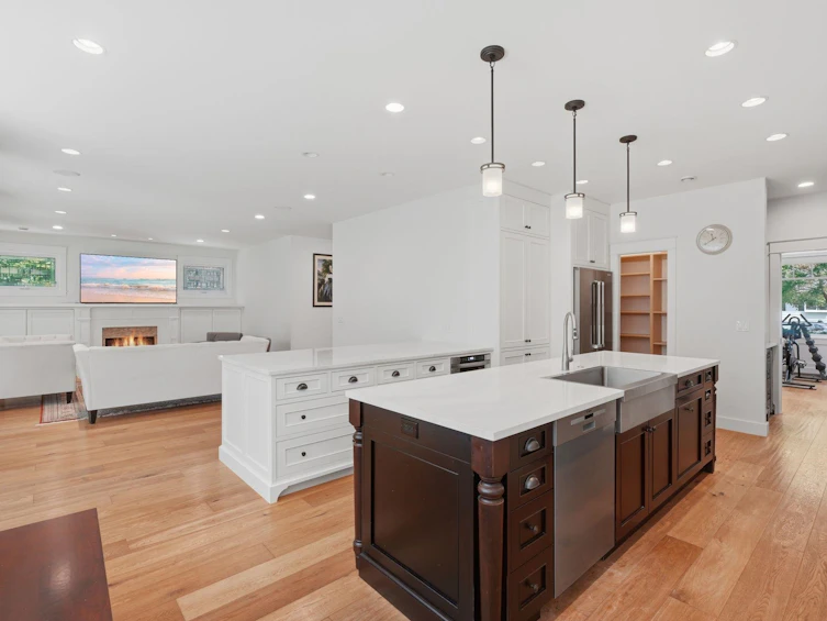 5116 1a Avenue, Delta, BC, V4M 1C1 - 9